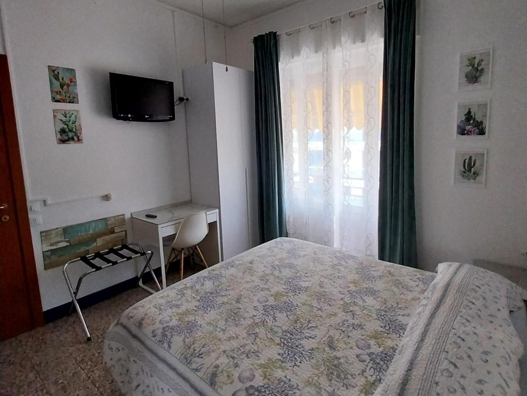 Villa La Lanterna Pietra Ligure Zimmer foto