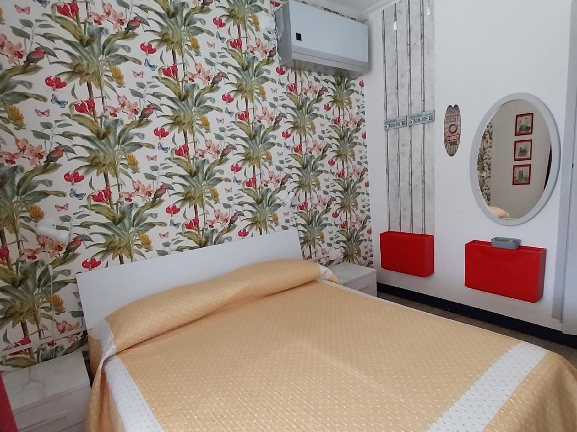 Villa La Lanterna Pietra Ligure Zimmer foto