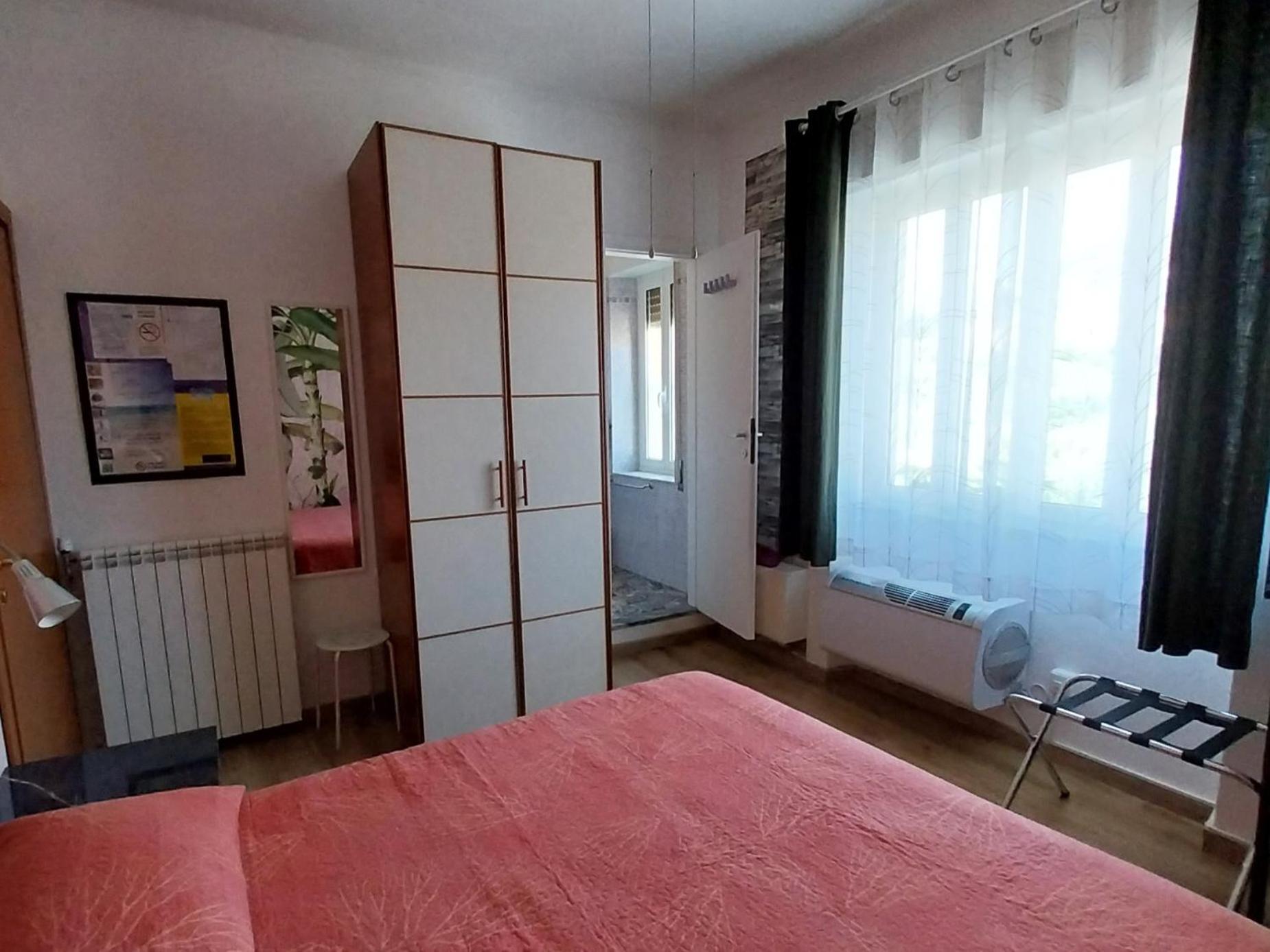 Villa La Lanterna Pietra Ligure Zimmer foto