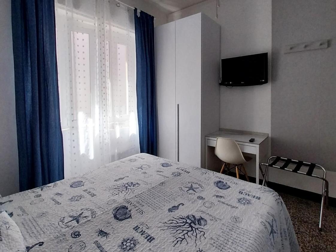 Villa La Lanterna Pietra Ligure Zimmer foto